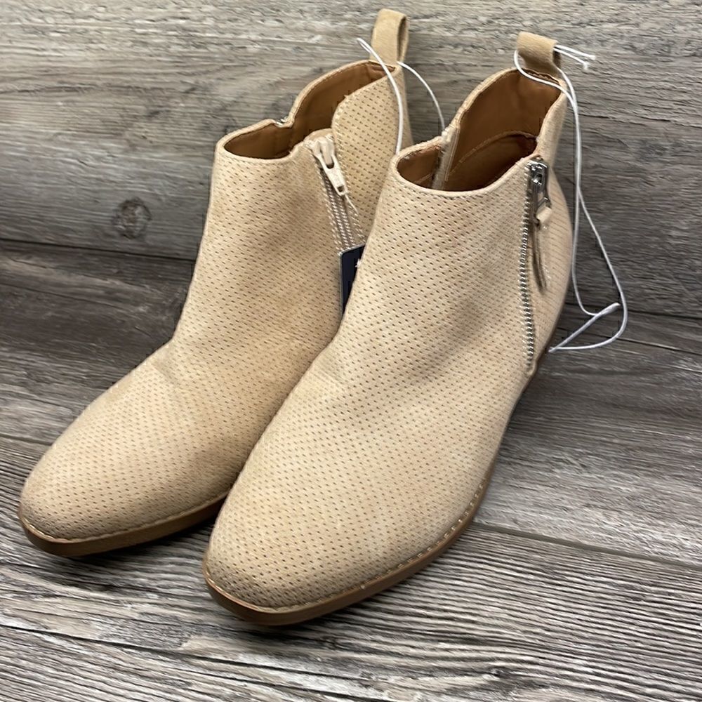 Women's Marlis Booties - Universal Thread - Picture 5 of 10